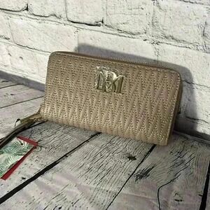 Badgley Mischka Taupe Wristlet Wallet – New, Cellphone & Billfold Pockets